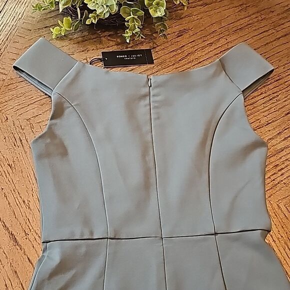 Sage green romper size S Romeo +Juliet Couture NWT - Picture 8 of 10